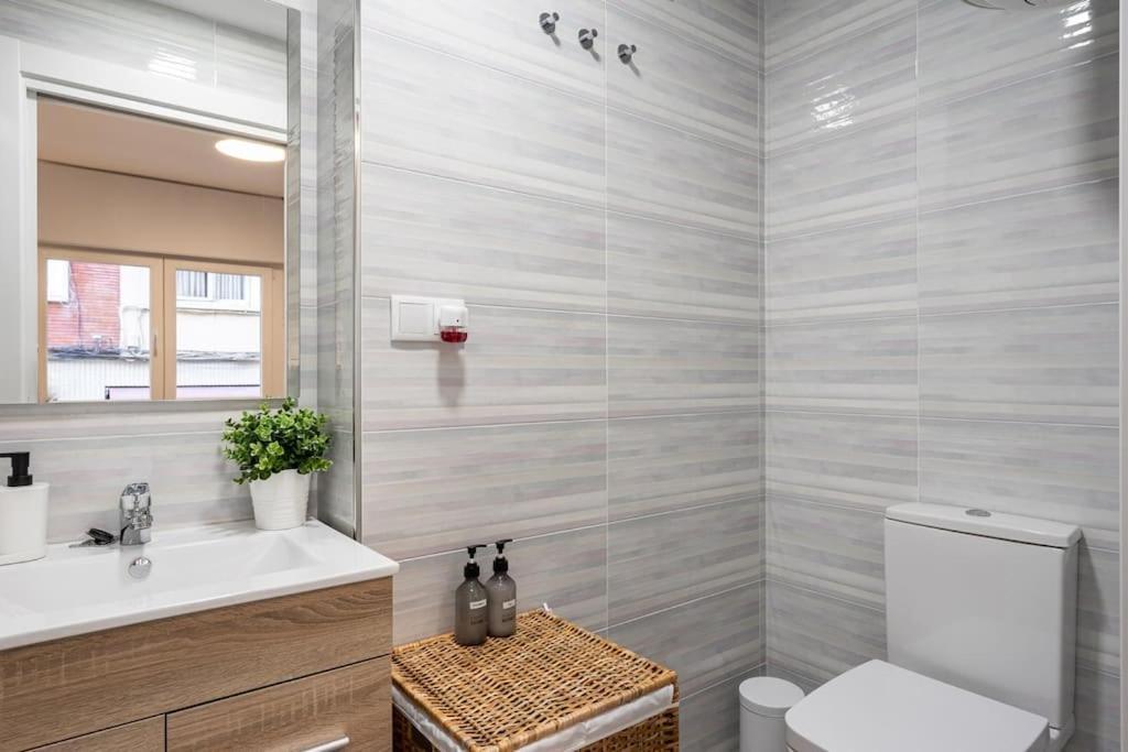 Piso En El Corazon De Gijon Apartment Ngoại thất bức ảnh